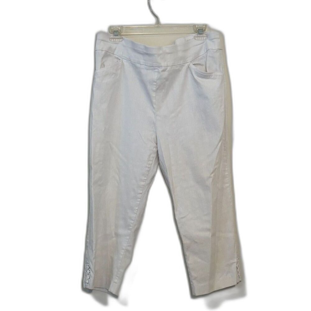 Chico's Perfect Stretch White Capri Pants Lace Up Hem Pull On Size 3 XL 16